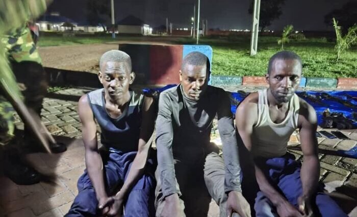 Sojojin Najeriya Sun Daki Masu Safarar Makamai Guda Uku Da Kayansu A Kaduna