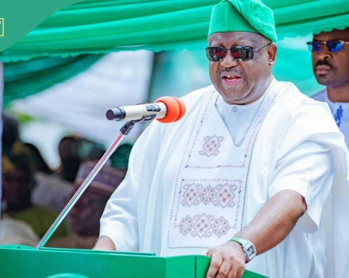 Gwamna Caleb Mutfwang Ya Rasa Babban Jigo, Letep Dabang Ya Bar PDP Ya Koma APC Gwamna Caleb Mutfwang Ya Rasa Babban Jigo, Letep Dabang Ya Bar PDP Ya Koma APC