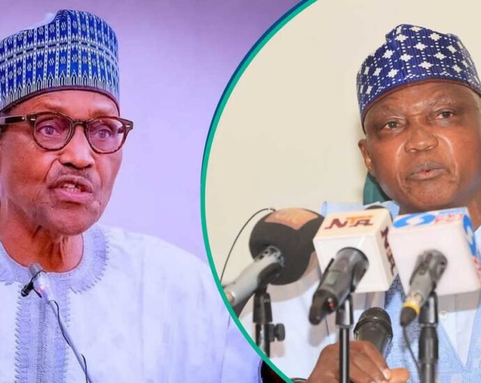 Buhari Ya ƙi Karbar Motoci Naira Miliyan 400 A Fadar Shugaban ƙasa – Garba Shehu Ya Bayyana Buhari Ya ƙi Karbar Motoci Naira Miliyan 400 A Fadar Shugaban ƙasa – Garba Shehu Ya Bayyana