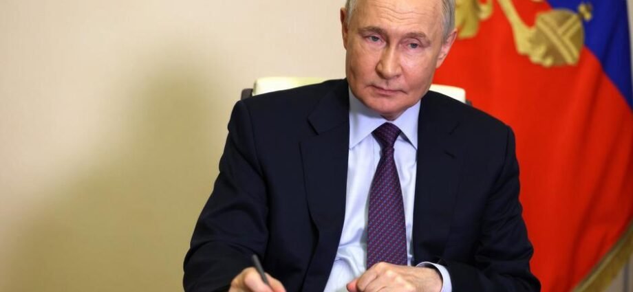 Shugaba Putin Ya Kare Wa Trump: Rasha Ba Za Ta Sauya Manufofinta A Ukraine Ba