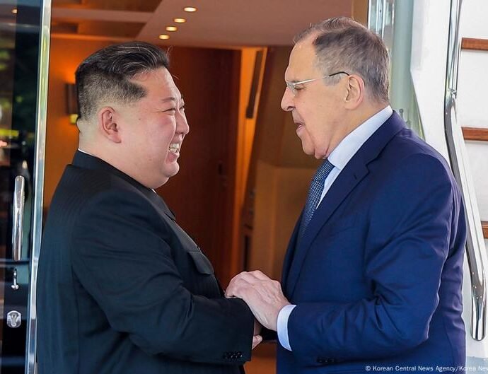 Kim Jong Un Ya Ci Gaba Da Taimakon Rasha A Yakin Ukraine – Lavrov Ya Ziyarci Pyongyang Kim Jong Un Ya Ci Gaba Da Taimakon Rasha A Yakin Ukraine – Lavrov Ya Ziyarci Pyongyang