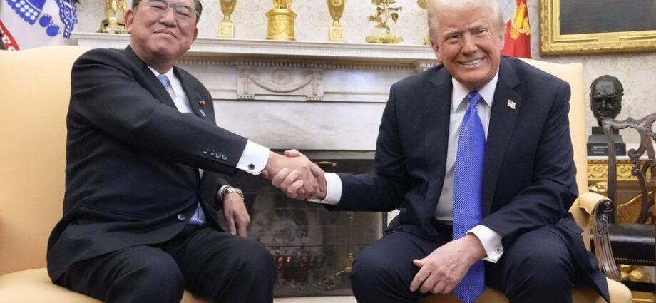 Amurka da Japan Sun Kulla Yarjejeniyar Kasuwanci Mai Girma Don Kara Hadin Kan Tattalin Arziki Amurka da Japan Sun Kulla Yarjejeniyar Kasuwanci Mai Girma Don Kara Hadin Kan Tattalin Arziki