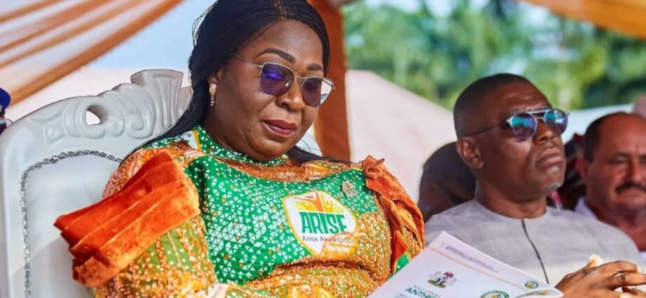 Rikicin PDP Ya Kori ‘Yan Majalisar Wakilai Bakwai Daga Akwa Ibom Zuwa APC