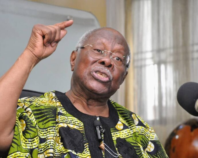 Masu Hargitsa Jam’iyyar PDP Suna Ficewa – Bode George Ya Bayyana Masu Hargitsa Jam’iyyar PDP Suna Ficewa – Bode George Ya Bayyana