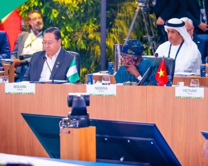 Shugaba Tinubu Ya Yi Magana A Taron BRICS Na Brazil, Ya Bayyana Matsayin Najeriya A Sake Fasalin Tsarin Duniya Shugaba Tinubu Ya Yi Magana A Taron BRICS Na Brazil, Ya Bayyana Matsayin Najeriya A Sake Fasalin Tsarin Duniya