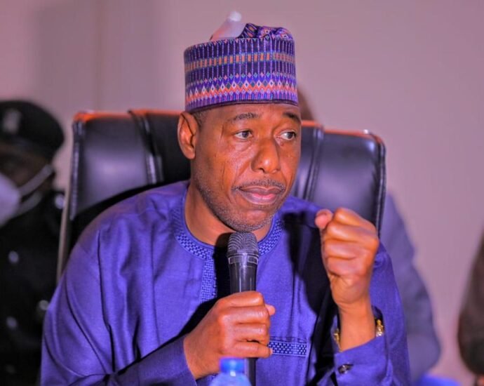 Gwamna Zulum Ya Yi Ta’aziyya Ga Mazaunan Malam Fatori, Ya Bayyana Shirin Sake Tsugunar Da Su Bayan Harin ‘Yan Ta’adda