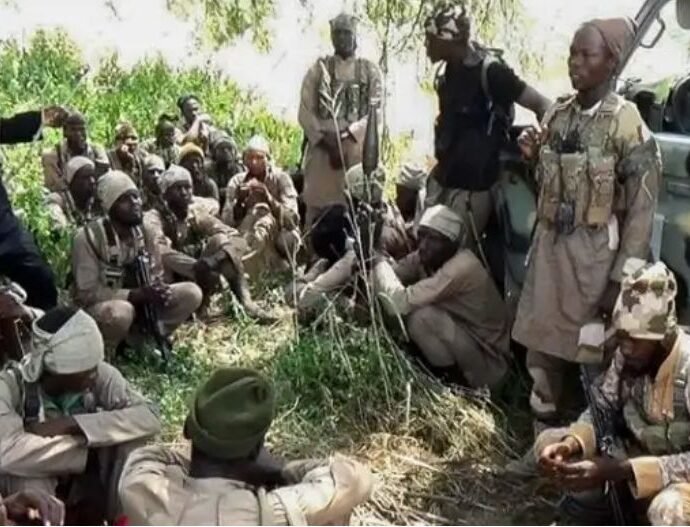 Yara Biyu Sun Tsira Daga Hannun Boko Haram Bayan Shekaru 4 A Tsare Yara Biyu Sun Tsira Daga Hannun Boko Haram Bayan Shekaru 4 A Tsare