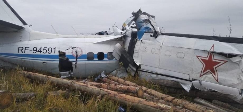 Ministocin Ghana biyu sun mutu a hadarin jirgin sama a yankin Ashanti Ministocin Ghana biyu sun mutu a hadarin jirgin sama a yankin Ashanti