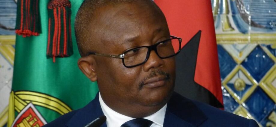 Shugaba Embalo Ya Kore Firaminista Rui Duarte Barros Daga Gwamnatin Guinea-Bissau Shugaba Embalo Ya Kore Firaminista Rui Duarte Barros Daga Gwamnatin Guinea-Bissau