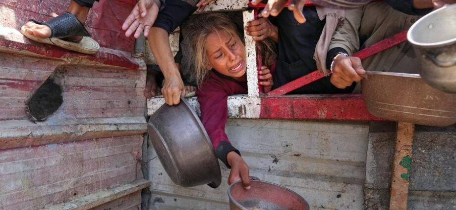 Jamus ta kai kayan abinci da magunguna ga al’ummar Gaza ta hanyar jirgin sama