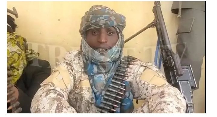 Shugaban ‘Yan Ta’adda Bello Turji Ya Mika Makamai, Ya Saki Wadanda Ya Kama Bayan Tattaunawa Da Malaman Addini Shugaban ‘Yan Ta’adda Bello Turji Ya Mika Makamai, Ya Saki Wadanda Ya Kama Bayan Tattaunawa Da Malaman Addini