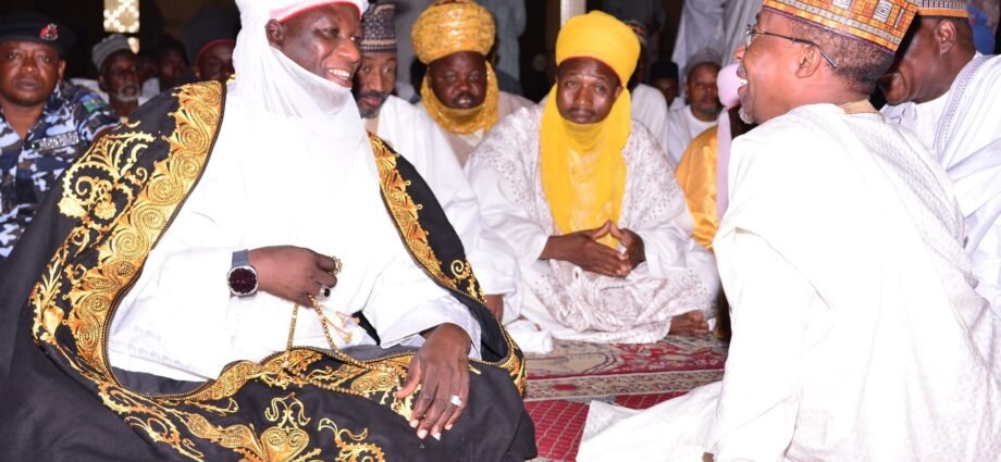 Uban Amarya, Alhaji Yusuf Mato, Na Mika Sakon Godiya Zuwa Ga Bakin Da Suka Samu Halartar Daurin Auren ‘Yarsa a Abuja