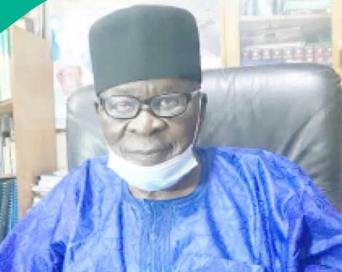 Kwana Ya Kare: Tarihin Rayuwa da Gagarumar Gudunmawar Farfesa Adamu Baikie, Mai Tarihin Zama Farfesan Ilimi Na Farko A Arewa