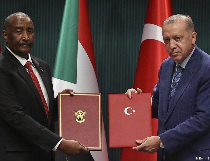 Alƙawarin Ankara: Yadda Goyon Bayan Turkiyya Zai Shafi Yaƙin Sudan da Tsarin Yammacin Afirka Alƙawarin Ankara: Yadda Goyon Bayan Turkiyya Zai Shafi Yaƙin Sudan da Tsarin Yammacin Afirka