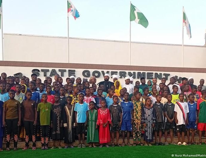 An Sako Daliban 130 Na Makarantar St. Mary: Yadda Al’amarin Ya Gabata Da Muhimmancinsa Ga Jihar Neja An Sako Daliban 130 Na Makarantar St. Mary: Yadda Al’amarin Ya Gabata Da Muhimmancinsa Ga Jihar Neja