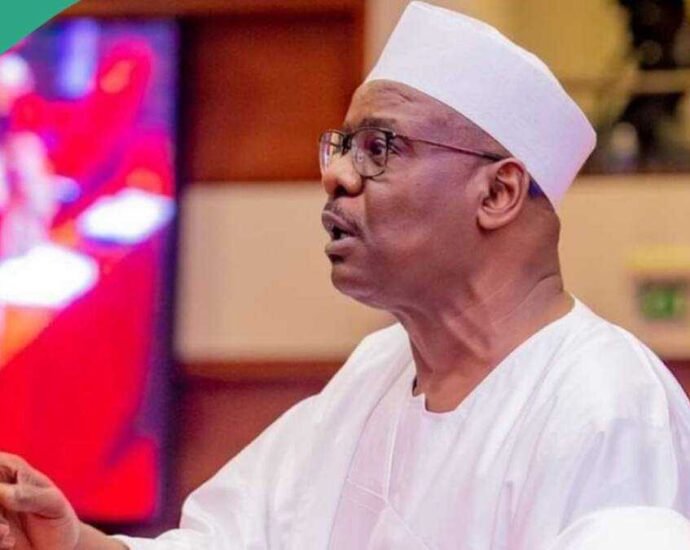 Rikicin Dokokin Haraji: Sanata Ndume Ya Kira Tinubu Ya Dakatar, Yana Fargabar Tsarin Doka Rikicin Dokokin Haraji: Sanata Ndume Ya Kira Tinubu Ya Dakatar, Yana Fargabar Tsarin Doka