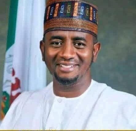 Rasuwar Tsohon Babban Alkali Tanko Muhammad: Sanata Buba Ya Yi Makoki, Ya Yaba wa Gado Mai Tsayi na Adalci Rasuwar Tsohon Babban Alkali Tanko Muhammad: Sanata Buba Ya Yi Makoki, Ya Yaba wa Gado Mai Tsayi na Adalci