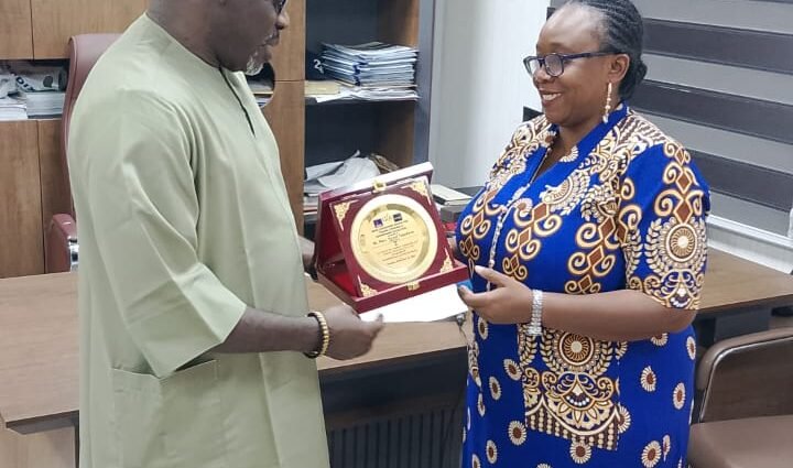 TeeJay Yusuf Ya Karɓi Kyautar Jagoranci: Wannan Alama ce ta Ƙarin Nauyi ko Abin Alfahari?