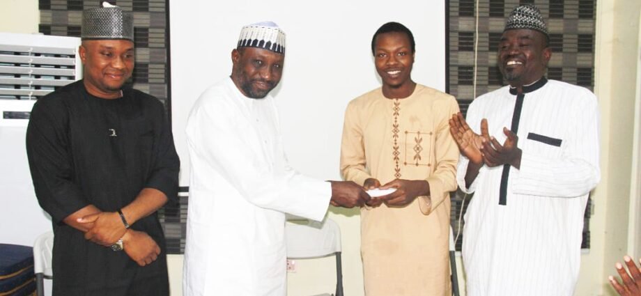 PRrev: Yadda Wani Ma’aikacin IMPR Ya Ƙirƙiro Na’urar Sa ido Kan Labarai Ta Atomatik Don Sauƙaƙe Aikin Hulɗa da Jama’a