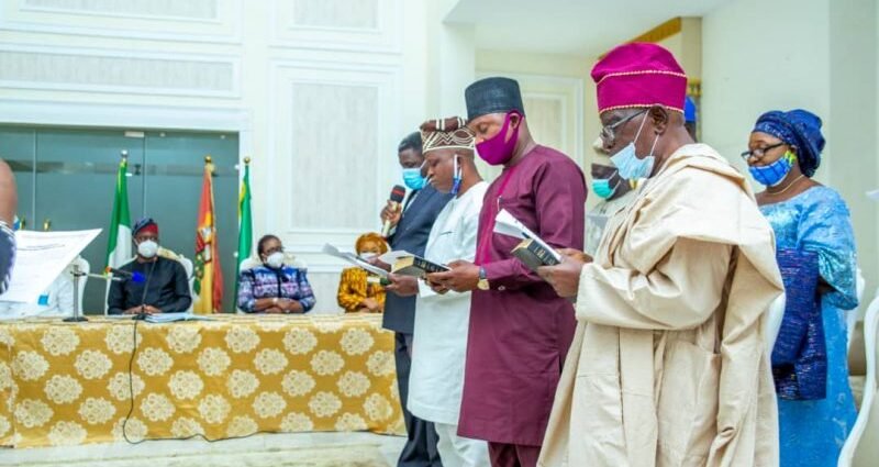 Makinde Ya Rantsar da OYSIEC: Yadda Zaben Kananan Hukumomi na 2027 Zai Tsara Siyasar Oyo da Najeriya