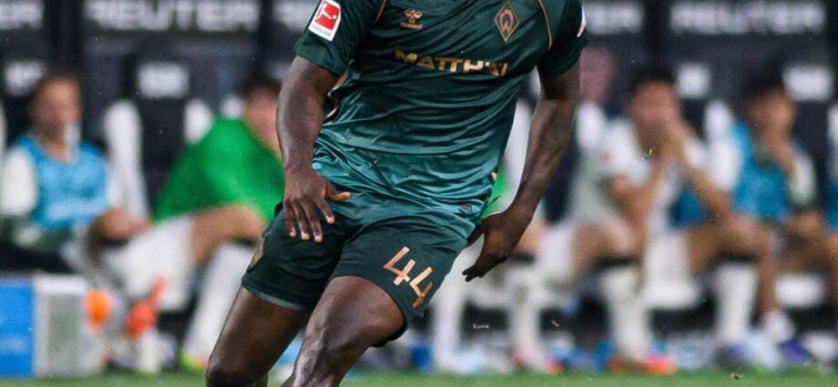 Victor Boniface Yana Fuskantar Zaɓi Mai Wuyar Gaske: Tiyata Ko Ci Gaba Da Wasan Kwallon Kafa? Victor Boniface Yana Fuskantar Zaɓi Mai Wuyar Gaske: Tiyata Ko Ci Gaba Da Wasan Kwallon Kafa?