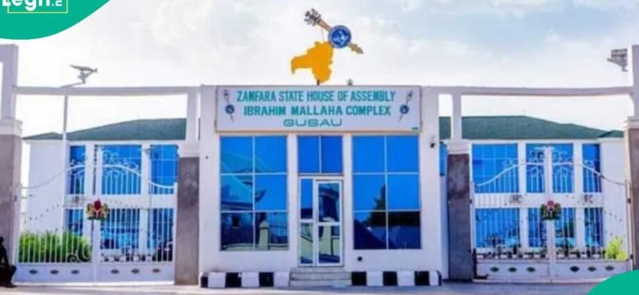 Rikicin Siyasa a Zamfara: ‘Yan Majalisa 6 Sun Bar PDP, Suna Zargin Majalisa Ta Zama Hannun Gwamna